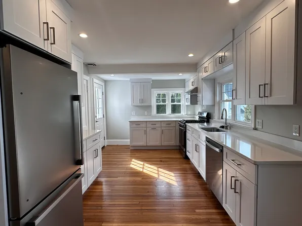 21 Thaxter Rd, Newton, MA 02460