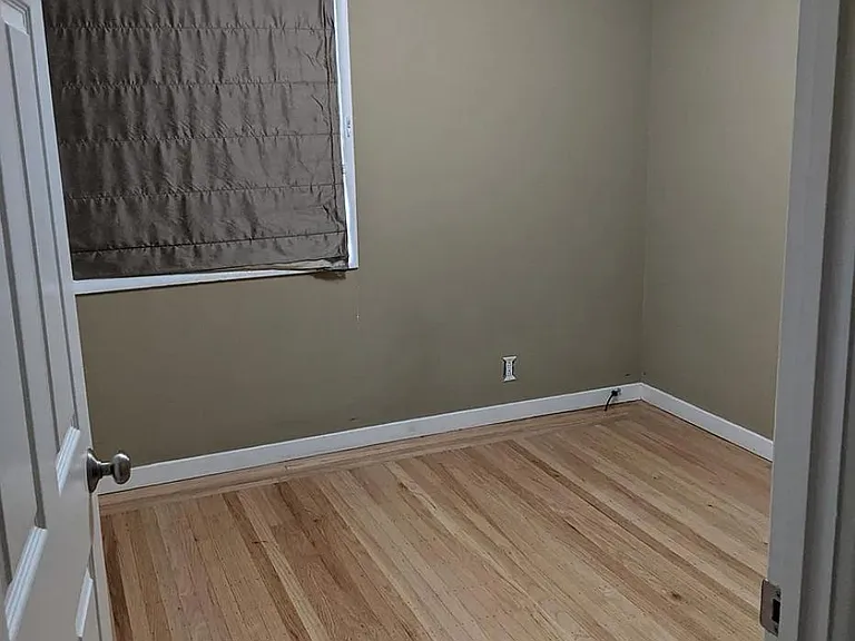 412 Avalon Dr — Photo 17