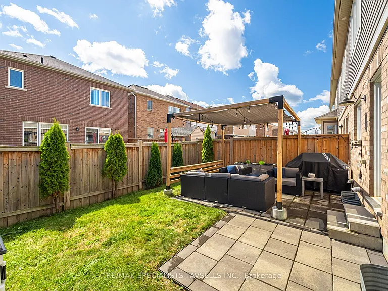 13 Lothbury Dr — Photo 30