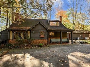 745 Canyon Trl, Akron, OH 44303