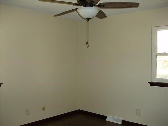 5th image of 3139 N 84th Ter