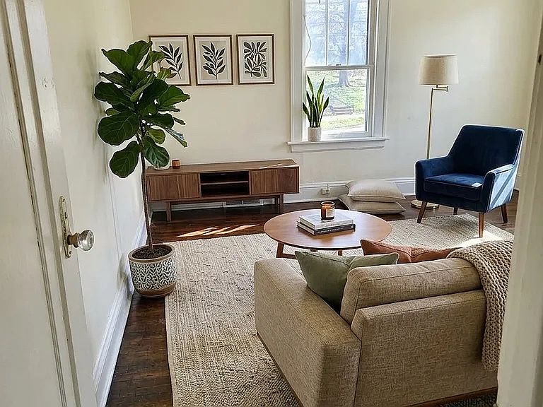 1st image of 1404 Eastwood Ave #2B