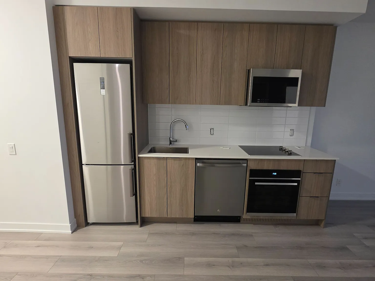 1 bed, $2,350 — Photo 3