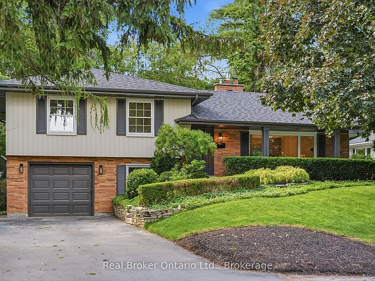 571 Leonard Ct — Photo 1