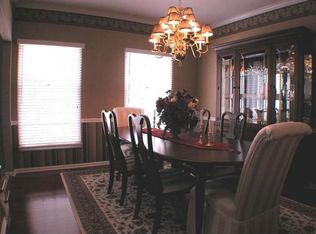 2126 Lake Pointe Dr, Avon, OH 44011