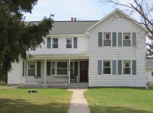 548 Waterloo St, Columbus, WI 53925