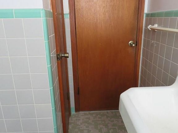 3rd image of 518 Nansemond Ave