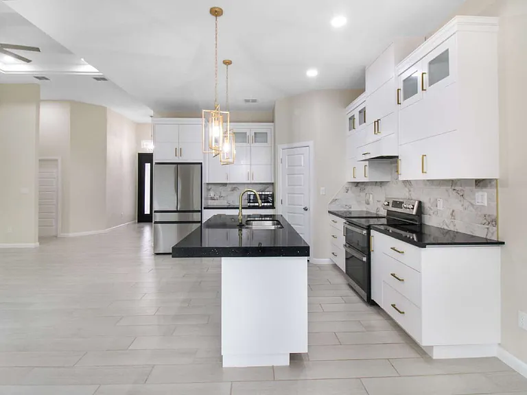3100 Zinnia Ave — Photo 4