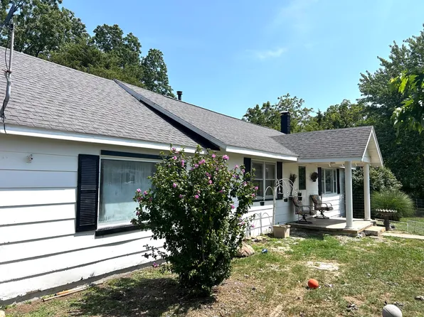 820 2nd Street, Cabool, MO 65689