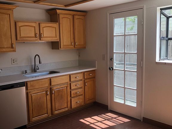 5th image of 185 Brightwood Ave APT 6