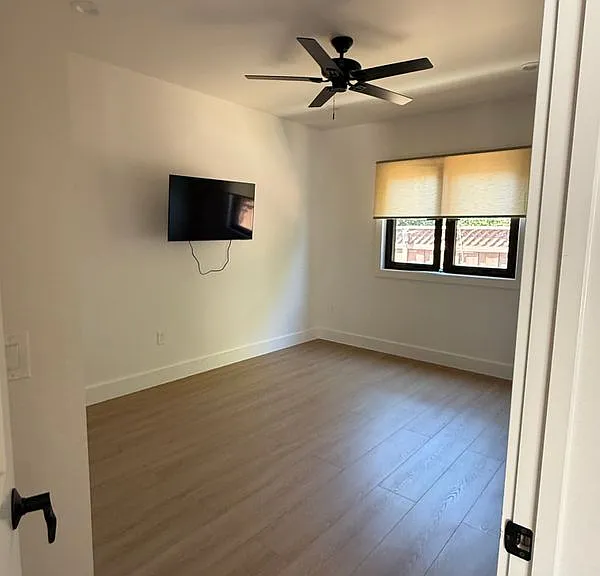 125 Westridge Dr — Photo 5