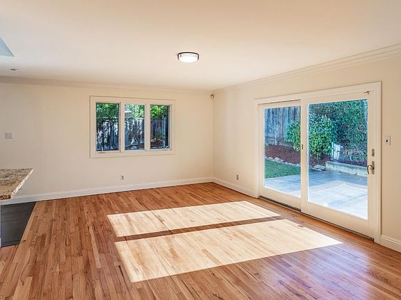 3rd image of 115 Garden Hill Dr