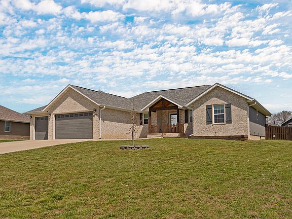3rd image of 503 Camella Lane