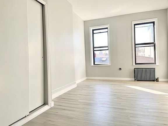 2nd image of 171 Greenpoint Ave #4F