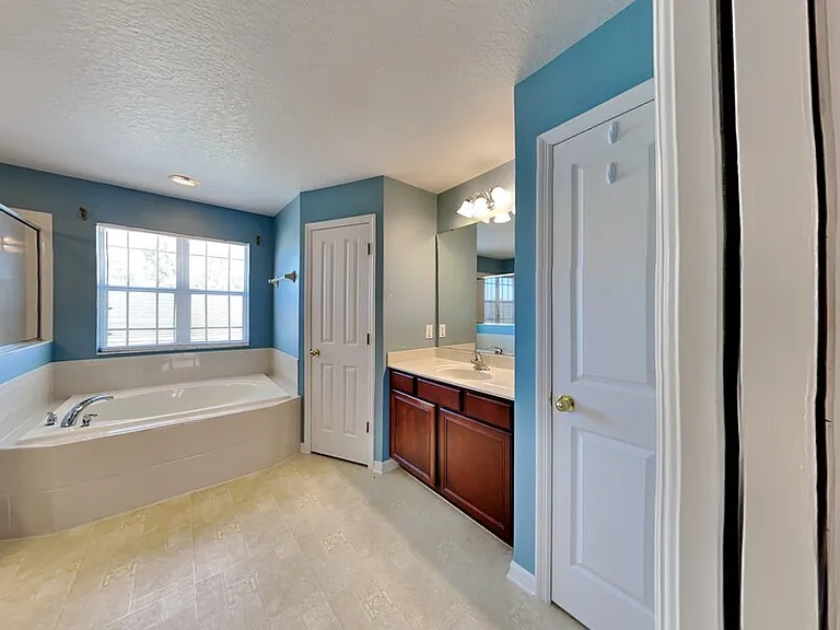 934 Tramells Trl — Photo 11