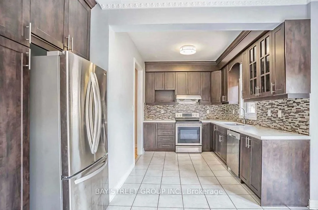 4 bed, $4,300 — Photo 3