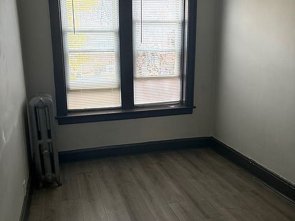 5th image of 4959 W Wrightwood Ave #1E