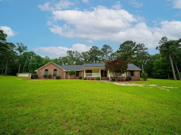 1265 Hollow Hills Dr, Camden, AR 71701