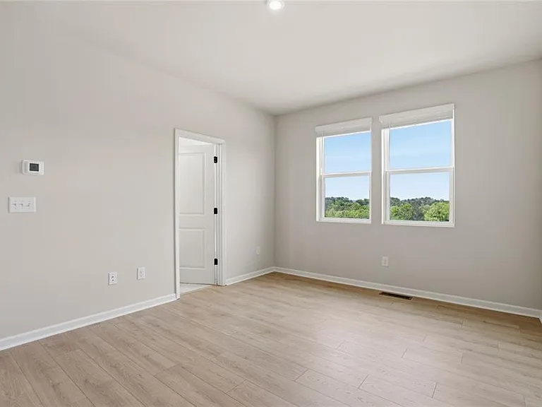 142 Henley St W #11 — Photo 16