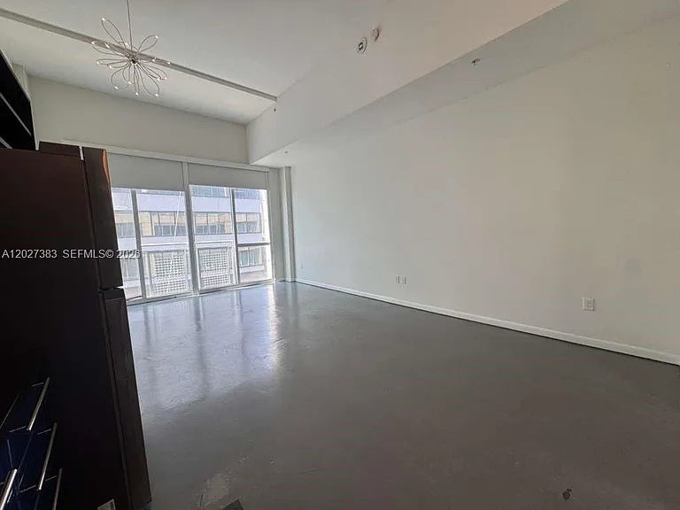 253 NE 2nd St #324 — Photo 5