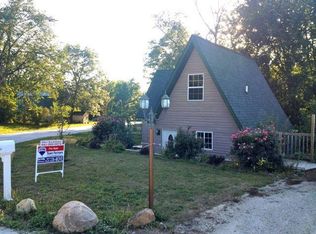 6104 N Lakeshore Dr, Brooklyn, IA 52211