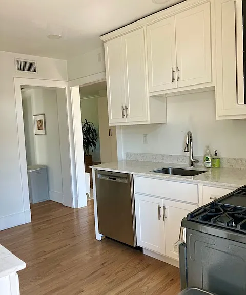6330 Northwood Ave #2 — Photo 8
