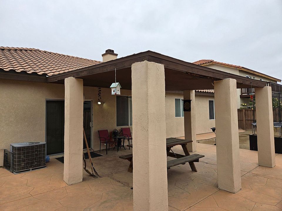 2nd image of 222 Caldera Ln