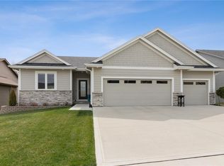 1733 S 11th St, Adel, IA 50003