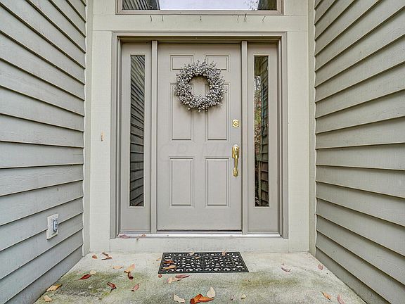 4th image of 6032 Glenbarr Pl