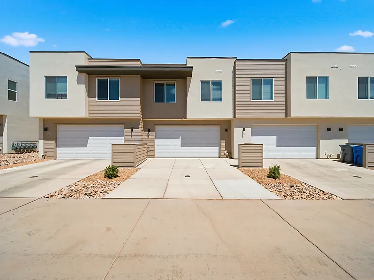 895 W Boxthorn Dr — Photo 36