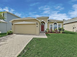 560 Groves End Ln, Winter Garden, FL 34787