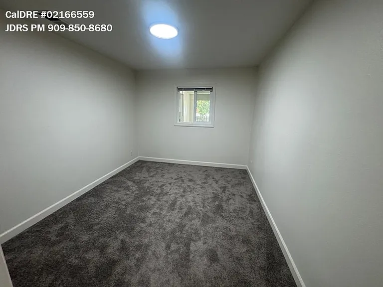 18417 Santar St — Photo 6