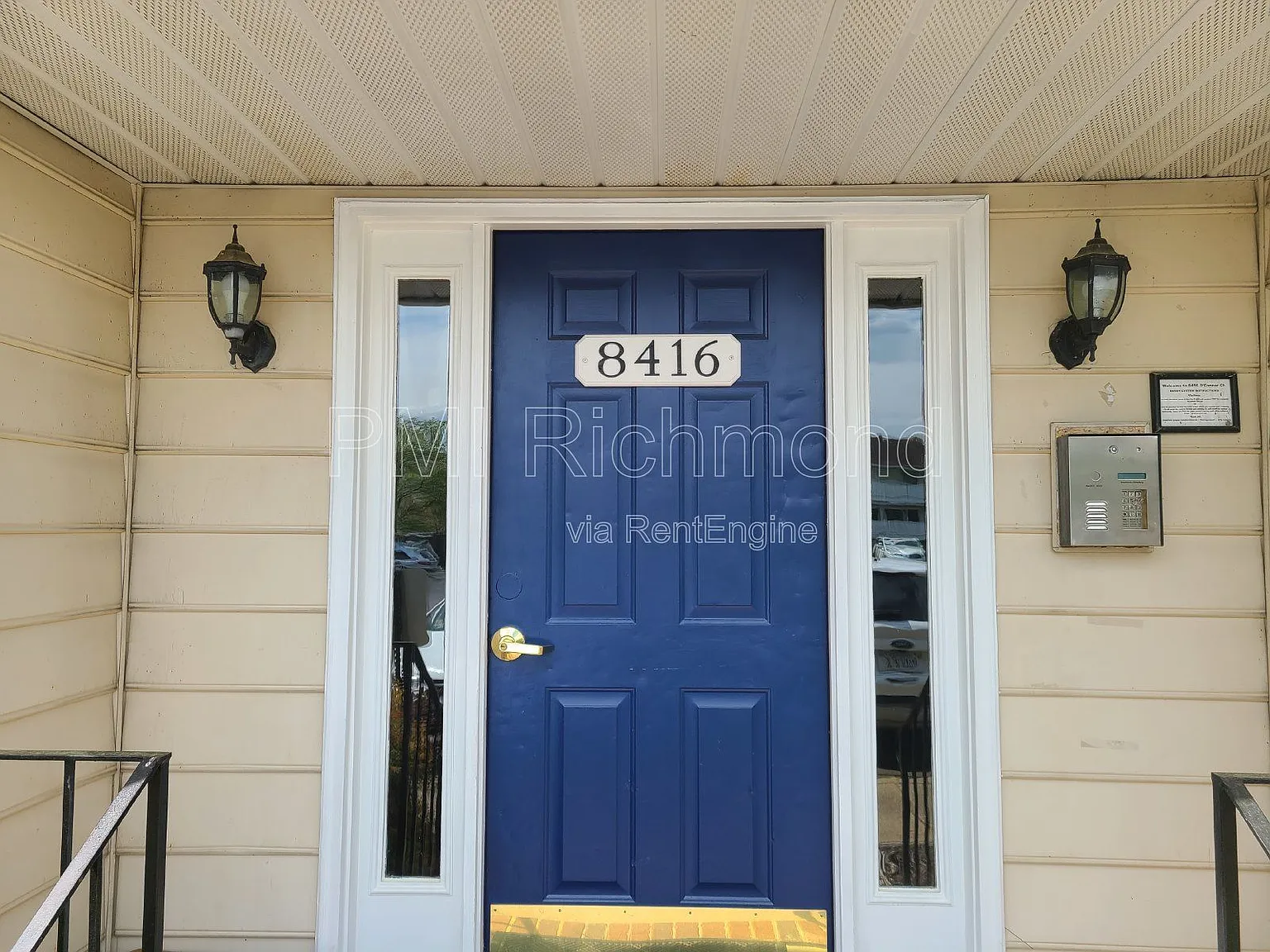 2 bed, 2.0 bath, 910 sqft, $1,620 — Photo 2