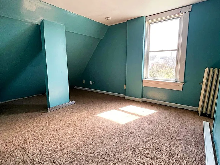 181 McLean St #2 — Photo 13