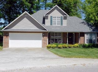 3240 Middleford Dr, Cookeville, TN 38506