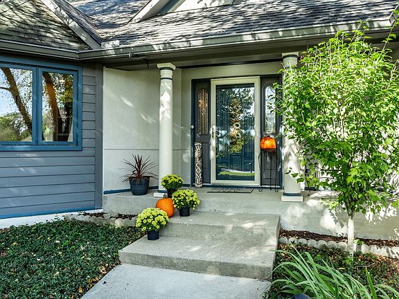 4th image of 9218 Behner Brook Dr