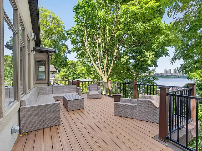 31 Colony Rd — Photo 32