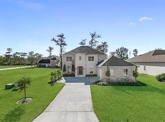 2nd image of 184 Forest Oaks Dr