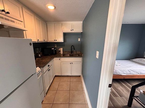 3rd image of 151 Santiny Ln #1-6