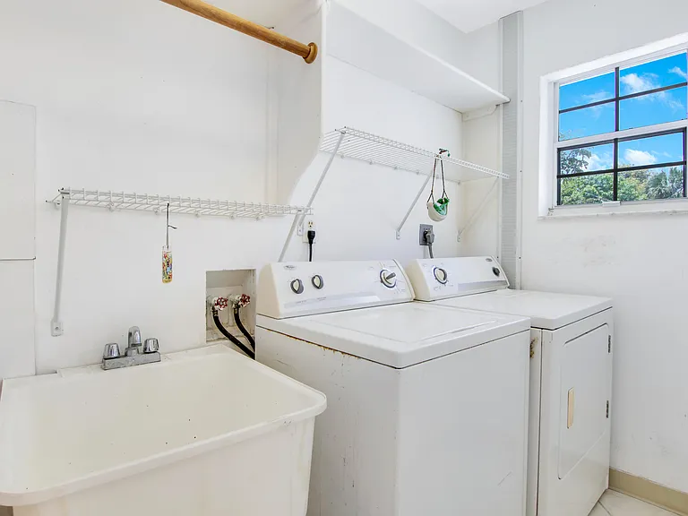 527 W Jasmine Dr — Photo 12