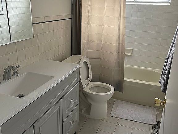 4th image of 1579 Mollie St