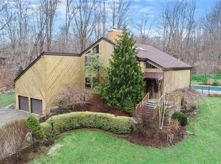 51 Pheasant Ridge Rd, Redding, CT 06896