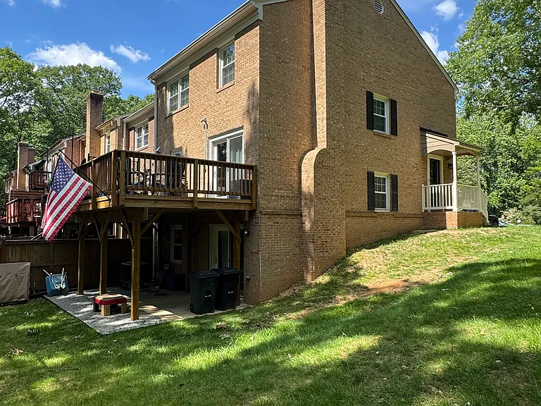 7955 Hidden Bridge Dr — Photo 44