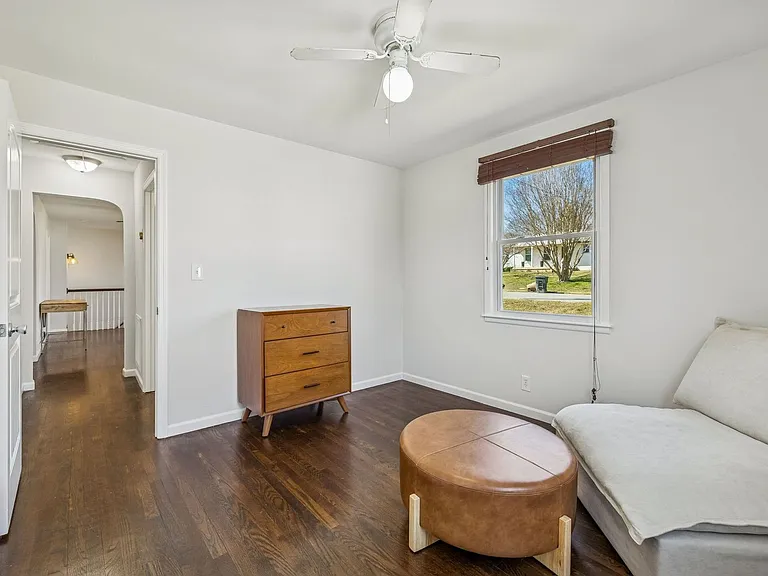 833 Rose Park Dr — Photo 18