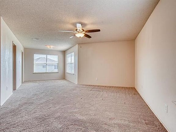 5th image of 10840 Braemoor Dr