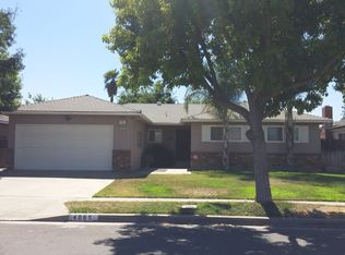 4065 N Briarwood Ave, Fresno, CA 93705