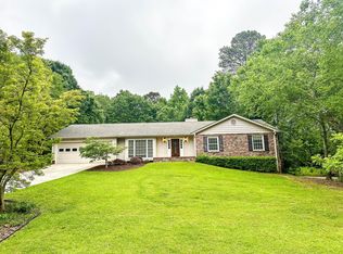 2200 Meadow Wood Ct, Marietta, GA 30062