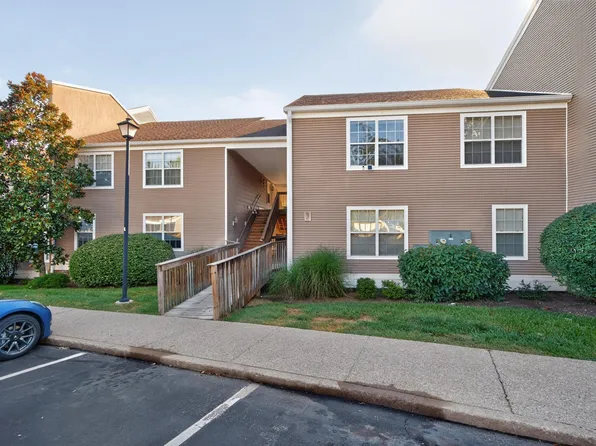 857 Malabu Dr APT 2101, Lexington, KY 40502