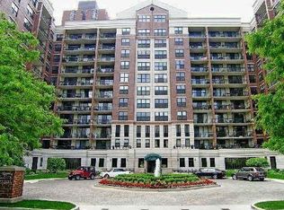 55 W Delaware Pl APT 503, Chicago, IL 60610