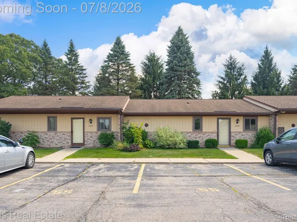 2255 N Milford Rd, Highland, MI 48357